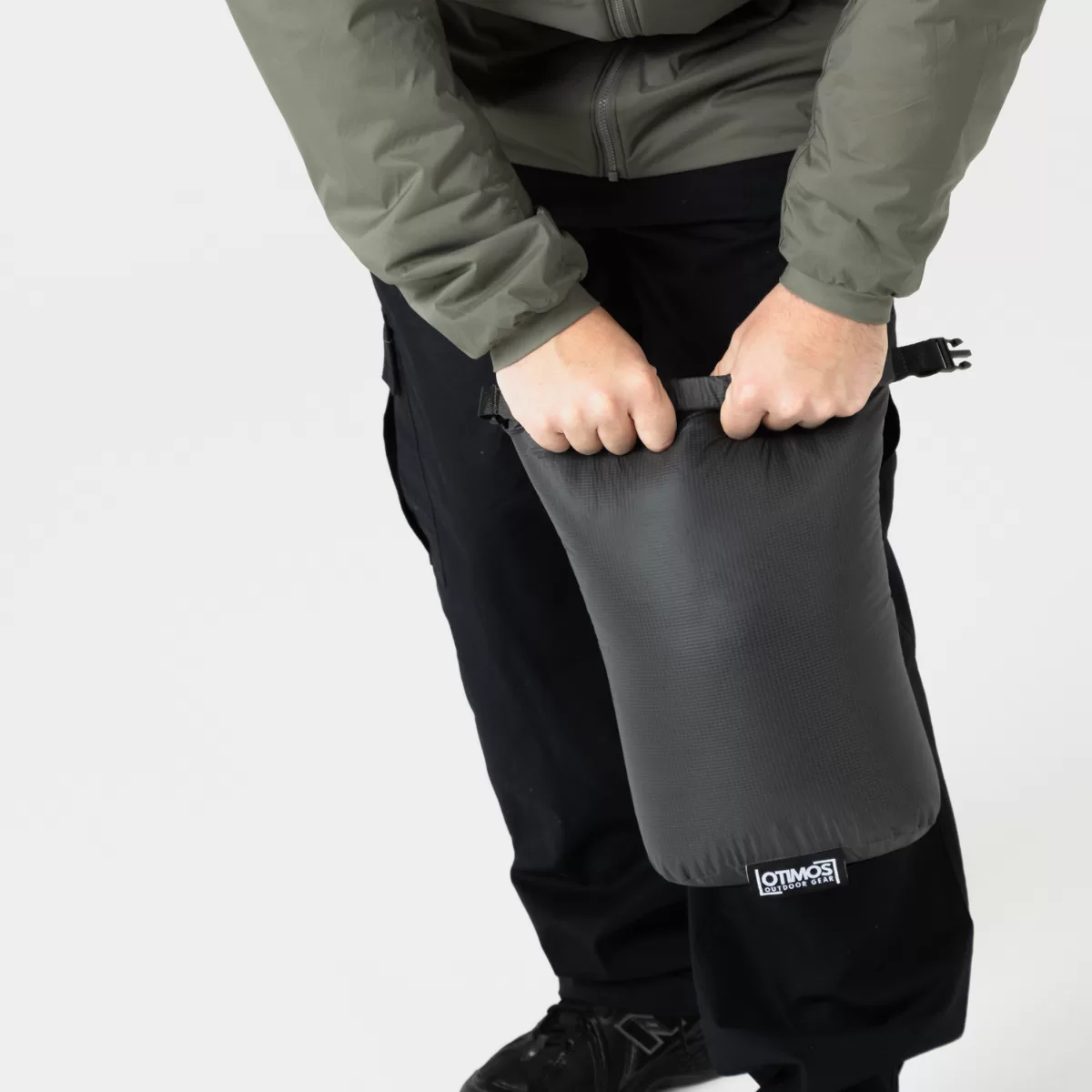 Otimos 8L Ultralight Compression Stuff Sack - Image 3
